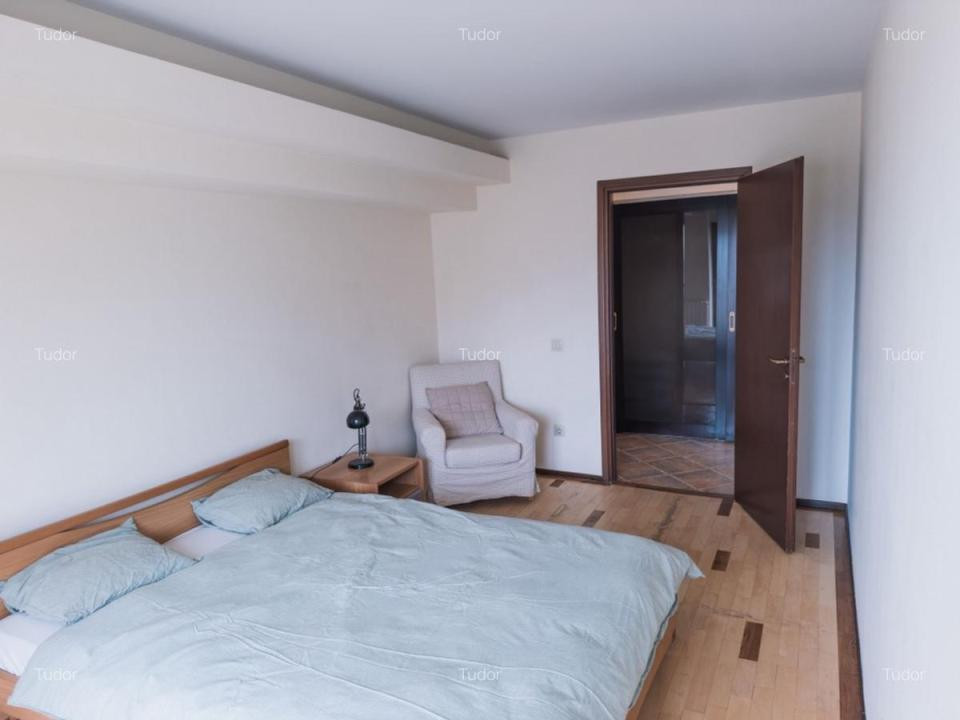 Închiriere apartament 3 camere, renovat recent, zona Unirii