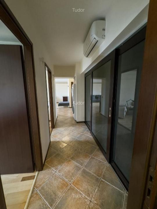 Închiriere apartament 3 camere, renovat recent, zona Unirii