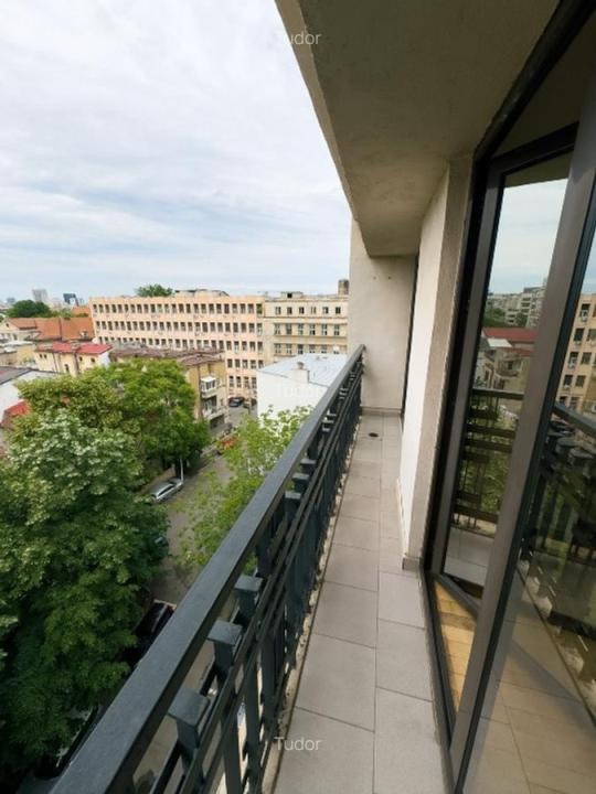 Închiriere apartament 3 camere, renovat recent, zona Unirii