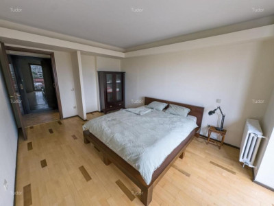 Închiriere apartament 3 camere, renovat recent, zona Unirii
