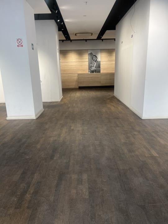 Spatiu comercial 144 mp, parter, stradal, vad, metrou, Horeca, zona P-ta Romana