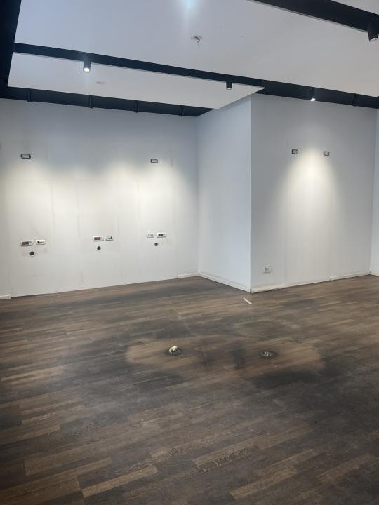 Spatiu comercial 144 mp, parter, stradal, vad, metrou, Horeca, zona P-ta Romana