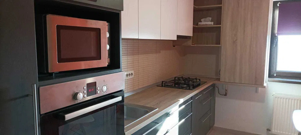 Inchiriere | 2 camere decomandat, balcon 10 mp, acces rapid metrou Jiului