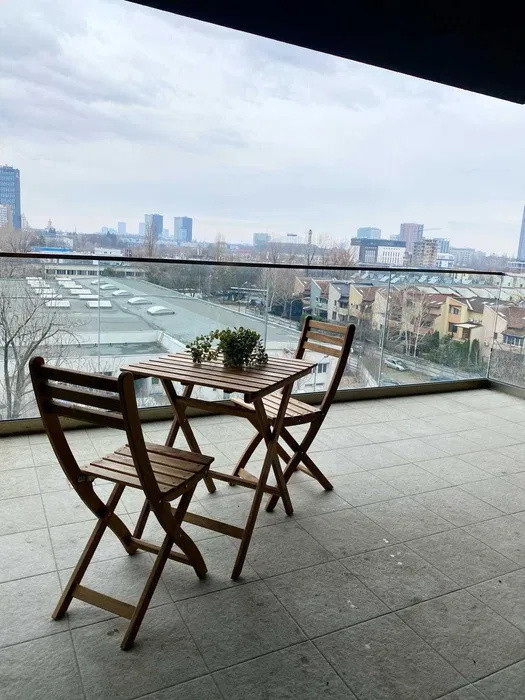 Apartament 3 camere luminos si spatios de inchiriat zona Pajura