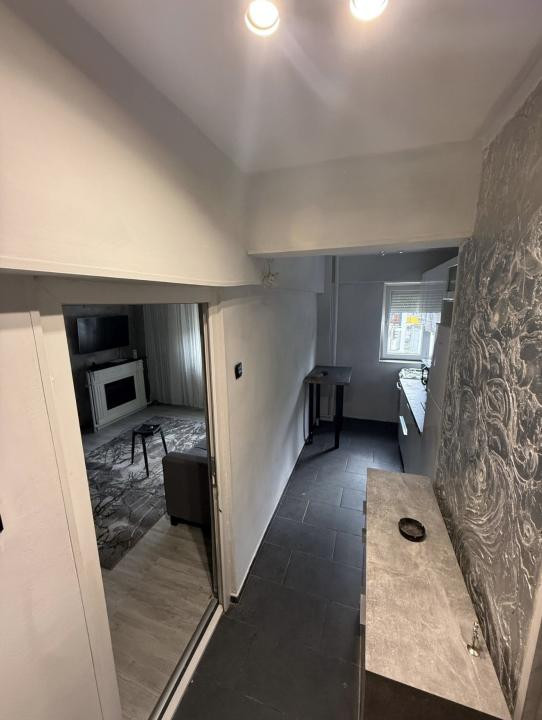 apartament decomandat de inchiriat cu 2 camere  in Cismigiu 