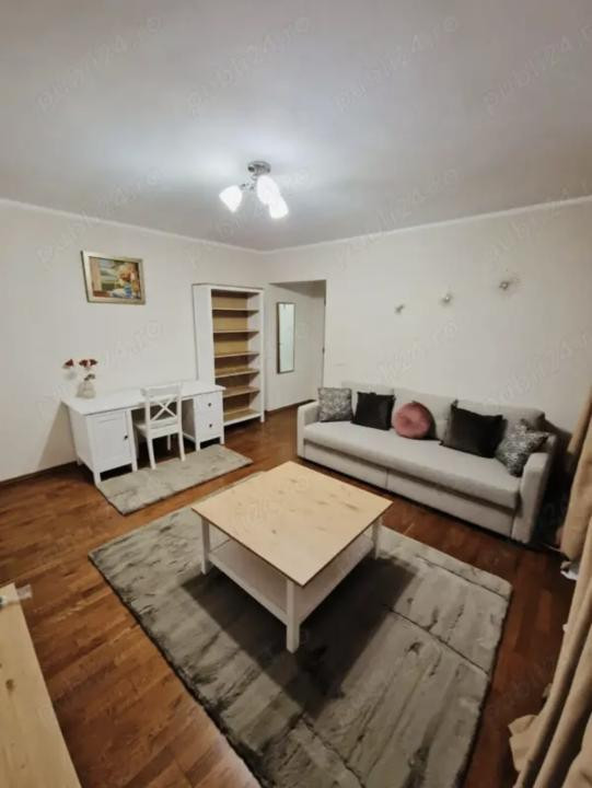 apartament decomandat de inchiriat cu 2 camere  in P-ta Amzei 