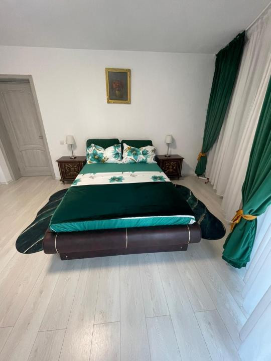 Apartament 3 camere pe Bulevardul Decebal