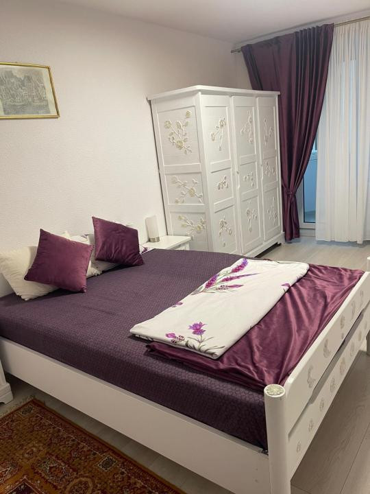 Apartament 3 camere pe Bulevardul Decebal