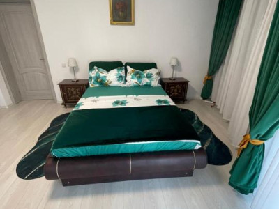 Apartament 3 camere pe Bulevardul Decebal
