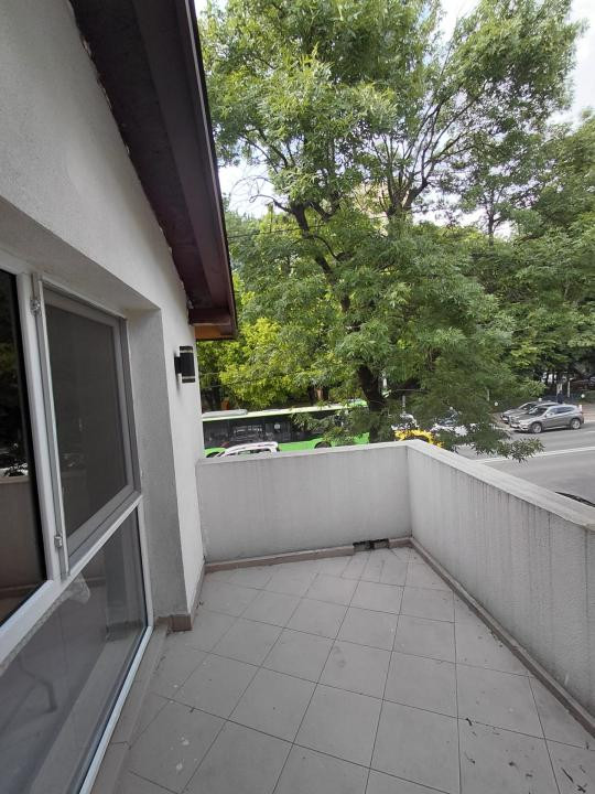 Spatiu comercial tip casa Piata Sudului