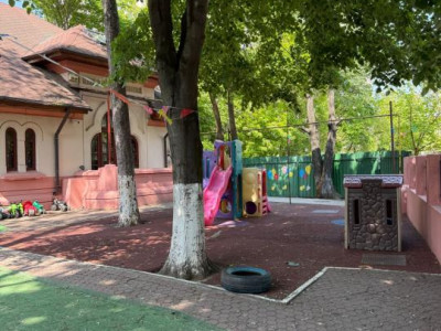 Vilă Interbelică 325 mp | Teren 800 mp | Ideală Grădiniță, Birouri, Clinică