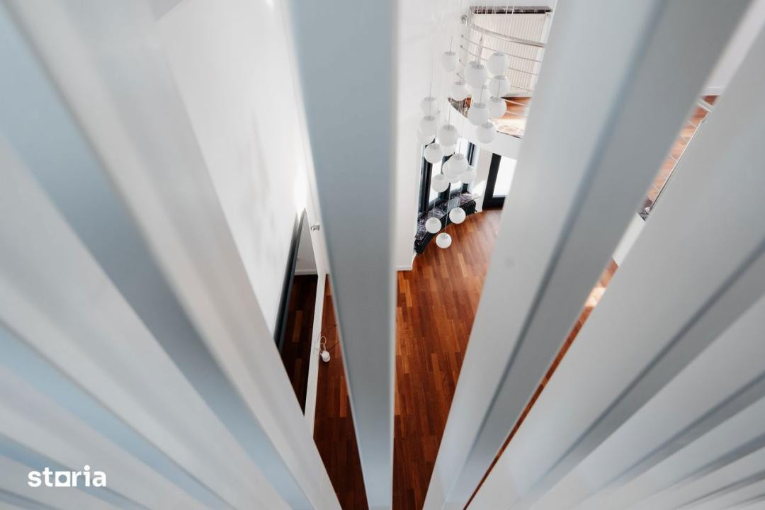 Vilă individuală 7 camere | Pipera | Teren 1.000 mp | Garaj dublu