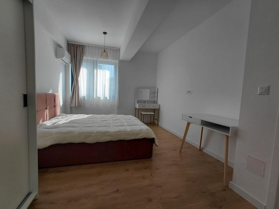 3 camere Pipera Porche