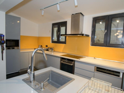 Apartament decomandat de inchiriat cu 2 camere in P-ta Alba Iulia 