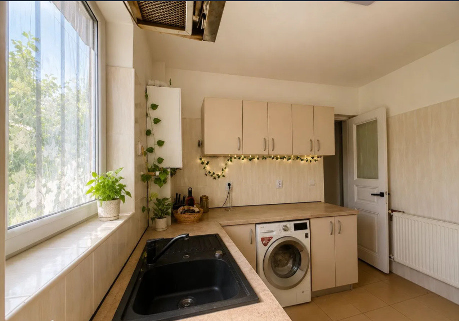 Inchiriere apartamet 2 camere - zona 1 mai - Domenii