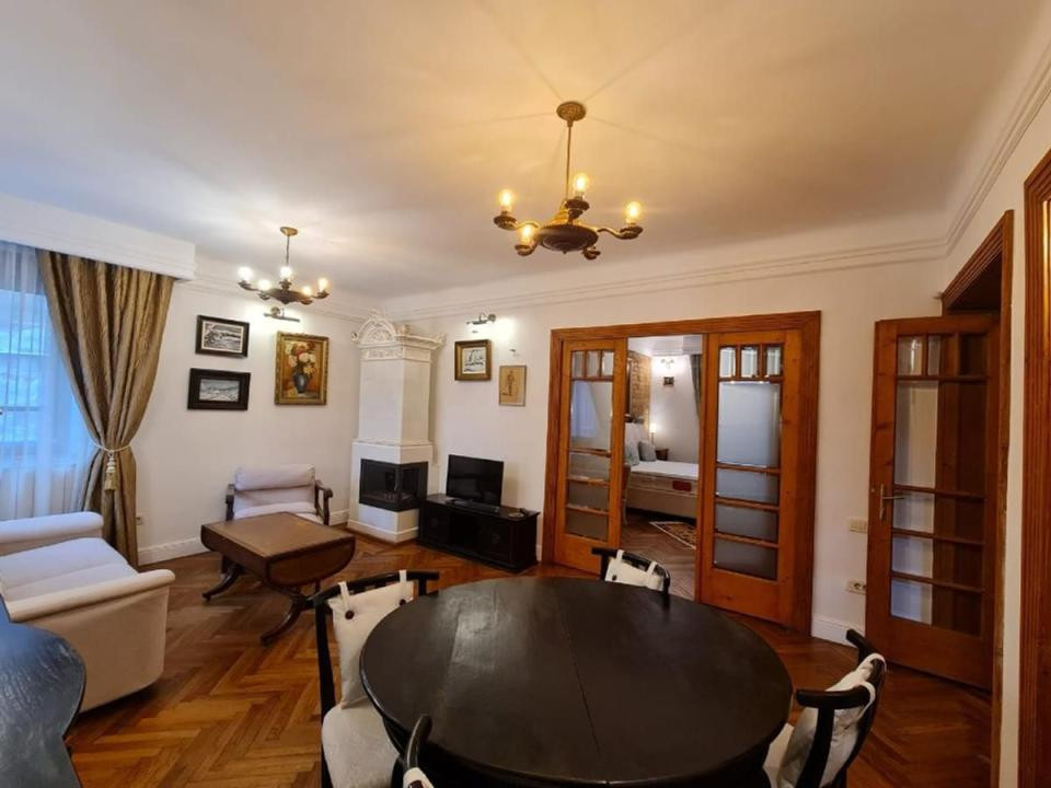Apartament de inchiriat, 2 camere - Parcul Carol - Casa Interbelica