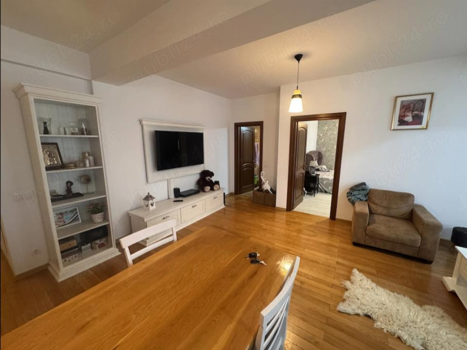 Apartament 2 camere cu loc de parcare, zona 1 Mai