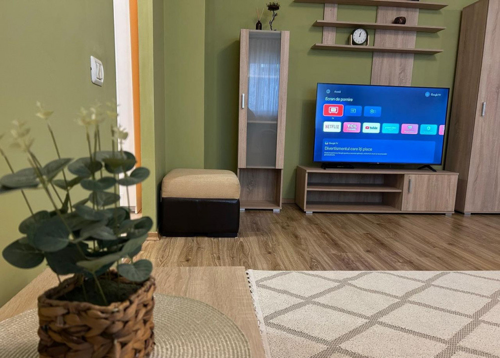 de inchiriat apartament semidecomandat cu 2 camere  in Timpuri Noi 