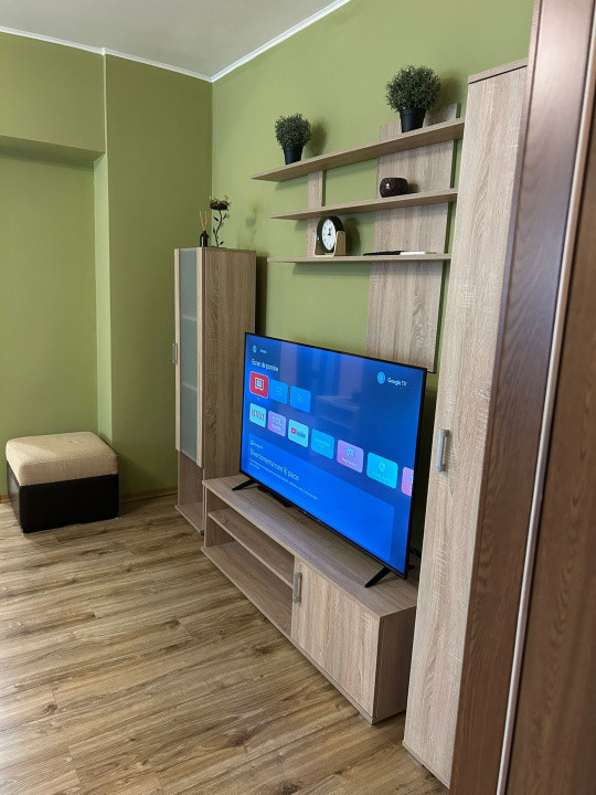 de inchiriat apartament semidecomandat cu 2 camere  in Timpuri Noi 