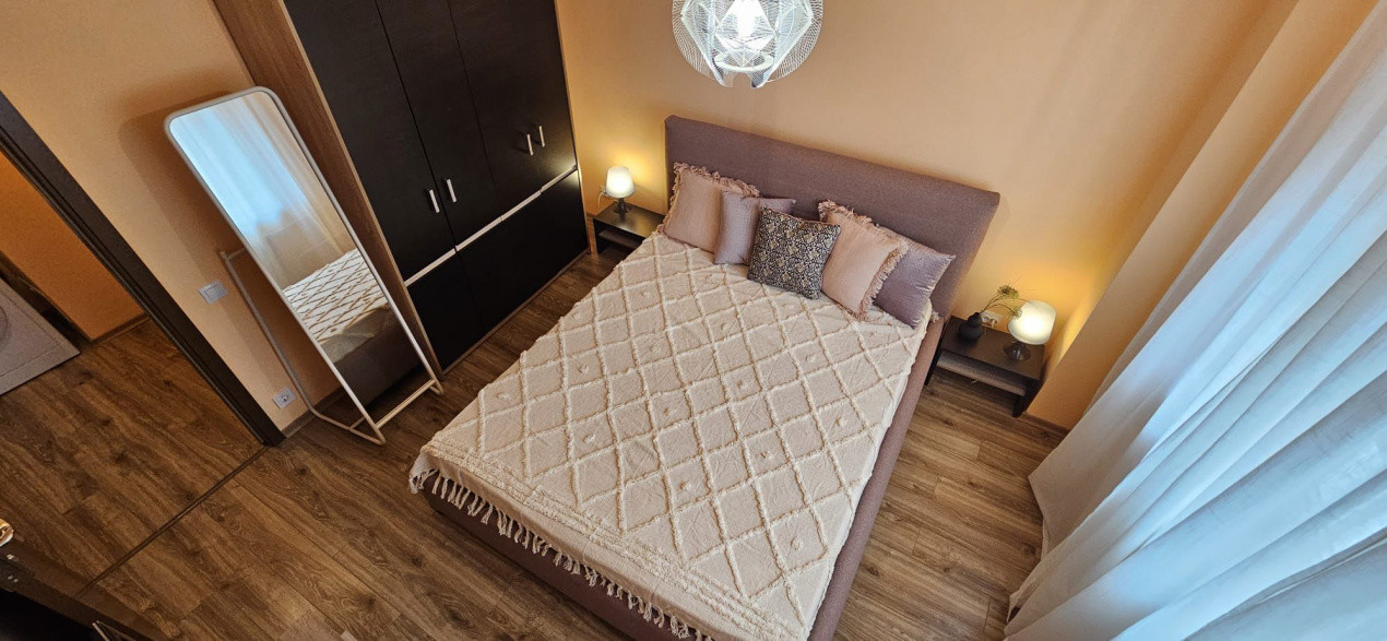de inchiriat apartament semidecomandat cu 2 camere  in Timpuri Noi 