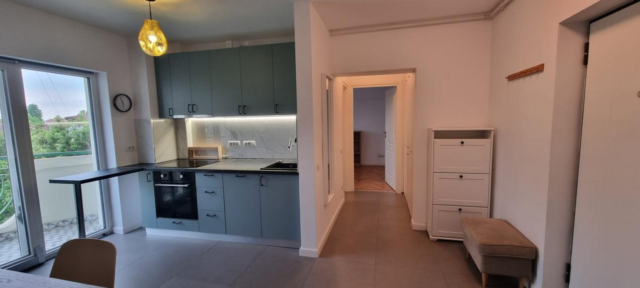 apartament de inchiriat cu 2 camere  in zona Unirii 