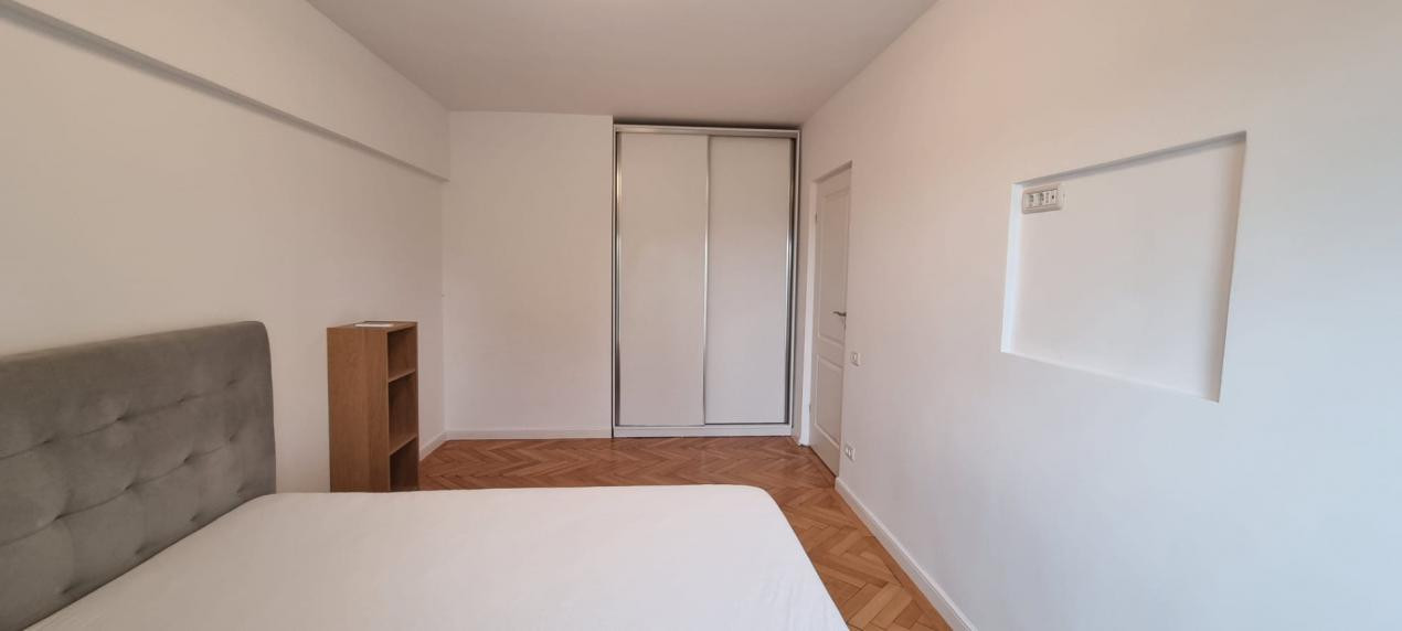 apartament de inchiriat cu 2 camere  in zona Unirii 