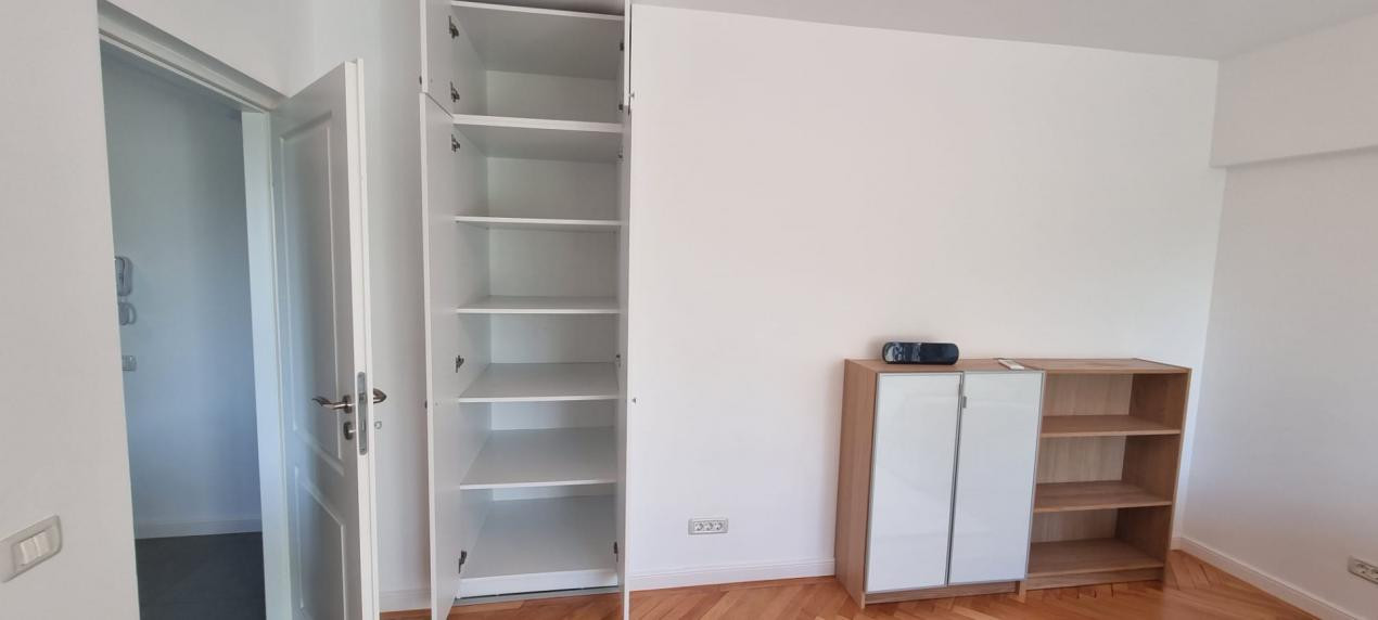 apartament de inchiriat cu 2 camere  in zona Unirii 
