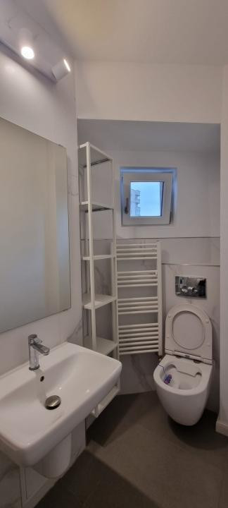 apartament de inchiriat cu 2 camere  in zona Unirii 