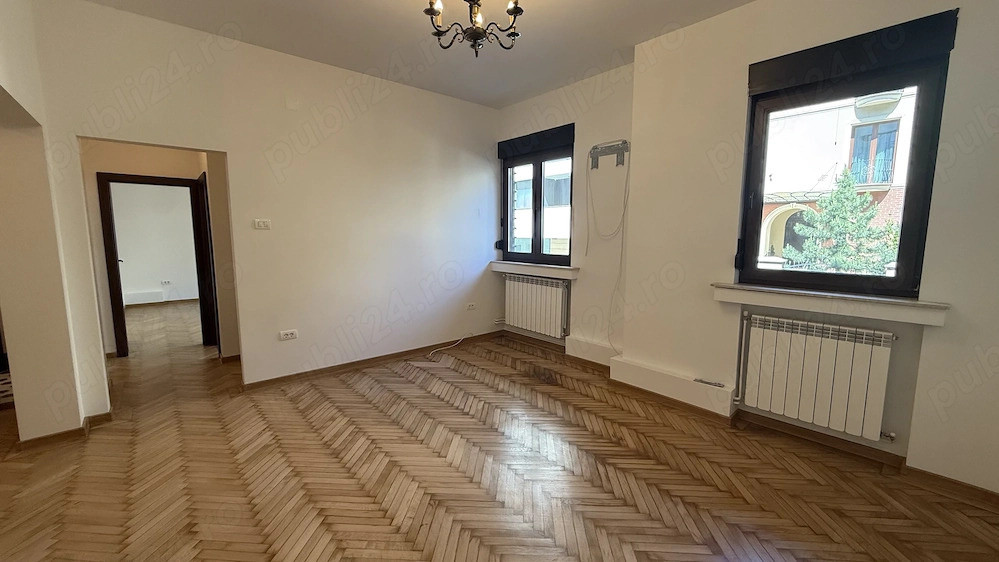 Apartament de inchiriat cu 3 camere  Batistei - spatiu comercial, birouri 