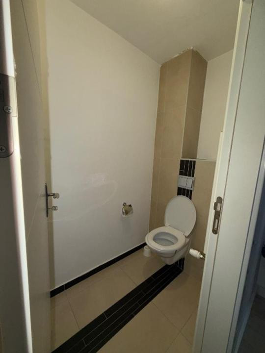Apartament de inchiriat cu 2 camere ultracentral (P-ta Victoriei) 
