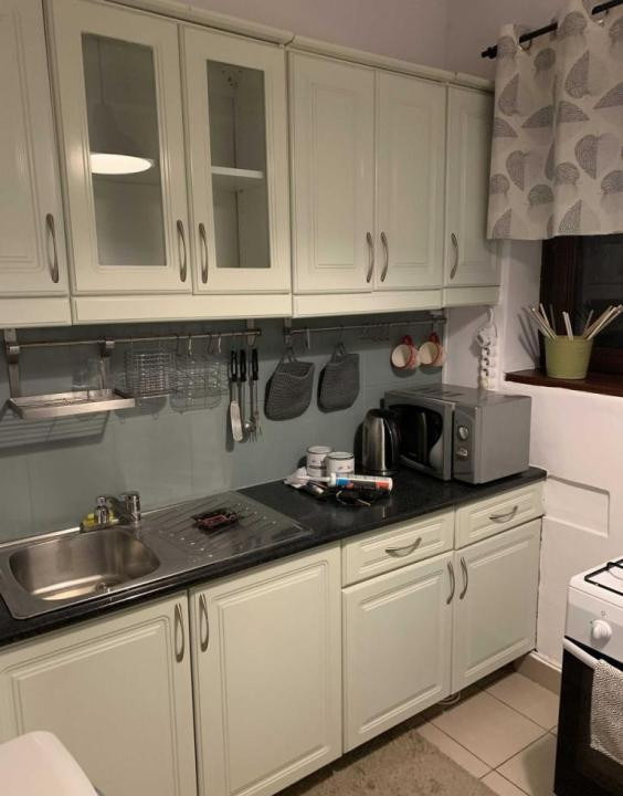 Apartament 2 camere 46 mp, renovat, mobilat complet, etaj 3/3, zona Floreasca