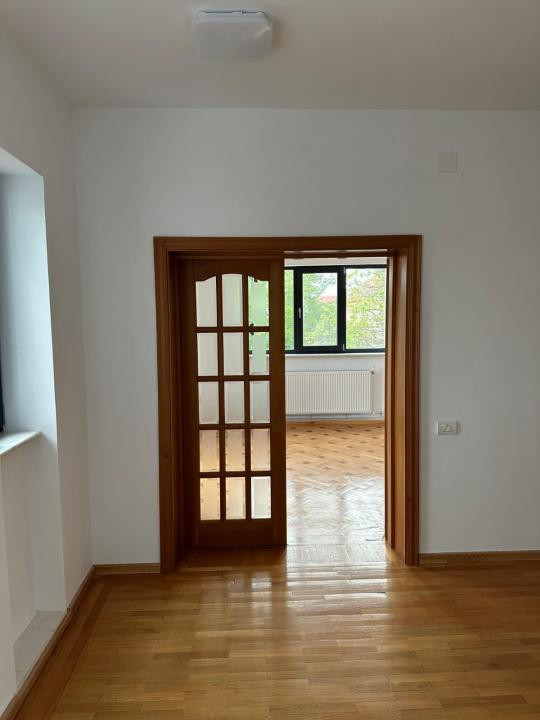 Vilă 9 camere | Drumul Taberei | Ideal birouri / rezidenta
