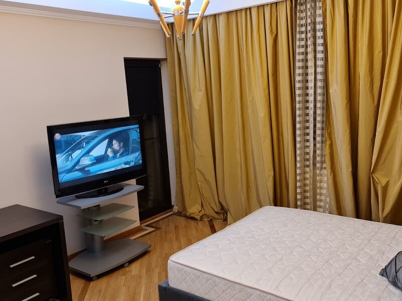 Apartament de inchiriat cu 5 camere in Cartierul Francez 