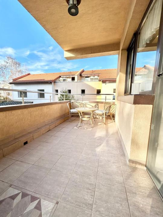 Apartament de inchiriat cu 5 camere in Cartierul Francez 
