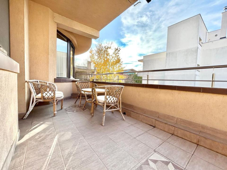 Apartament de inchiriat cu 5 camere in Cartierul Francez 