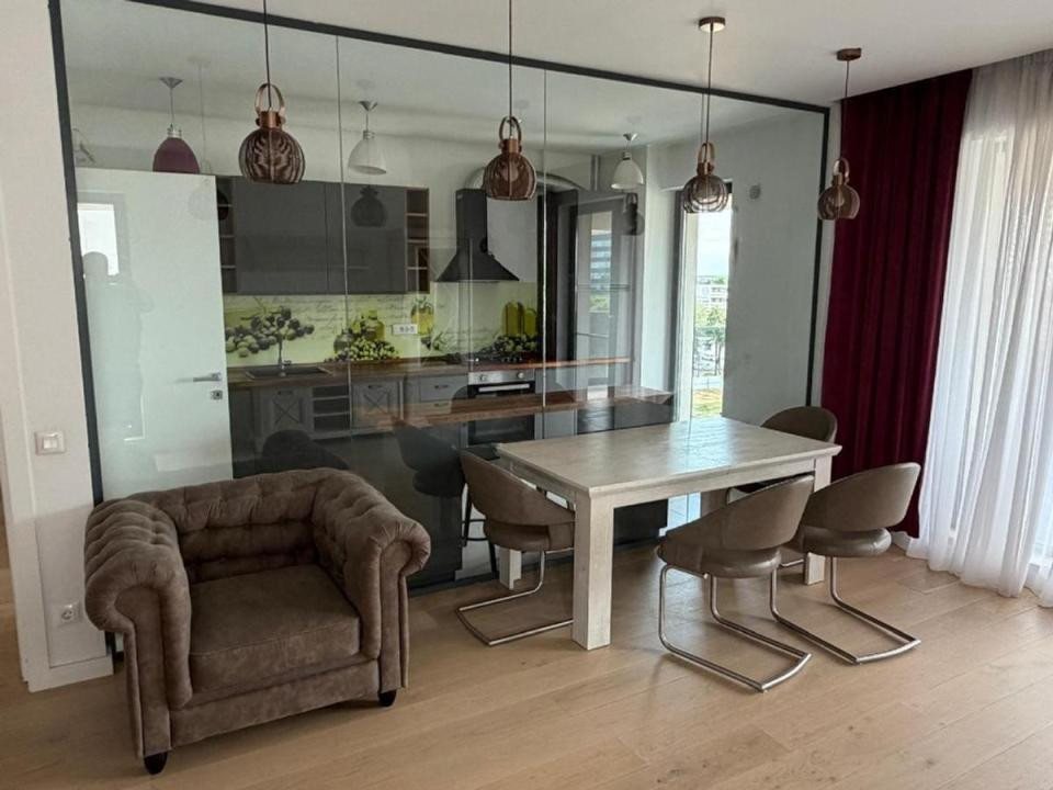 Apartament de inchiriat cu 4 camere - Nusco City