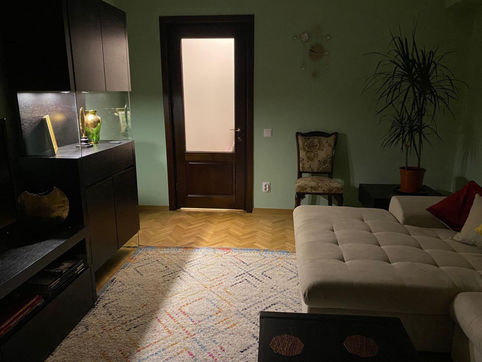 Apartament 3 camere, 73 mp, balcon, investitie, 1981, zona Titulescu Victoriei