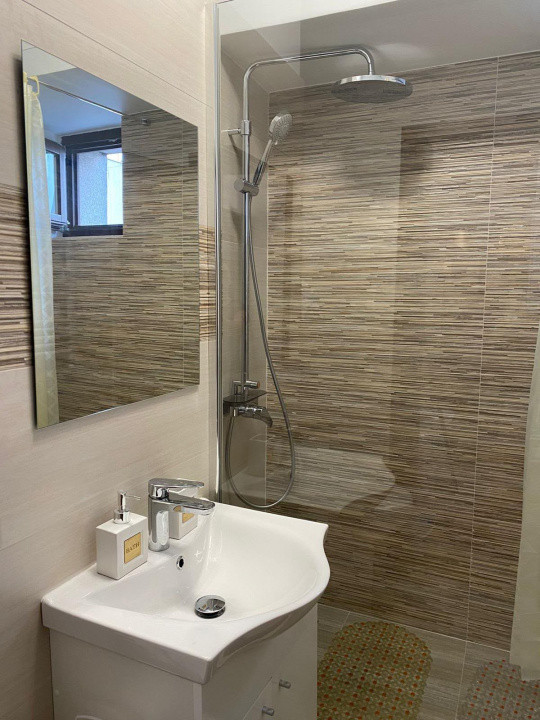 Apartament 3 camere, 73 mp, balcon, investitie, 1981, zona Titulescu Victoriei