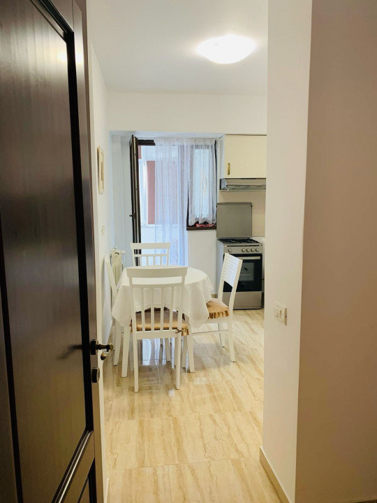 Apartament 3 camere, 73 mp, balcon, investitie, 1981, zona Titulescu Victoriei