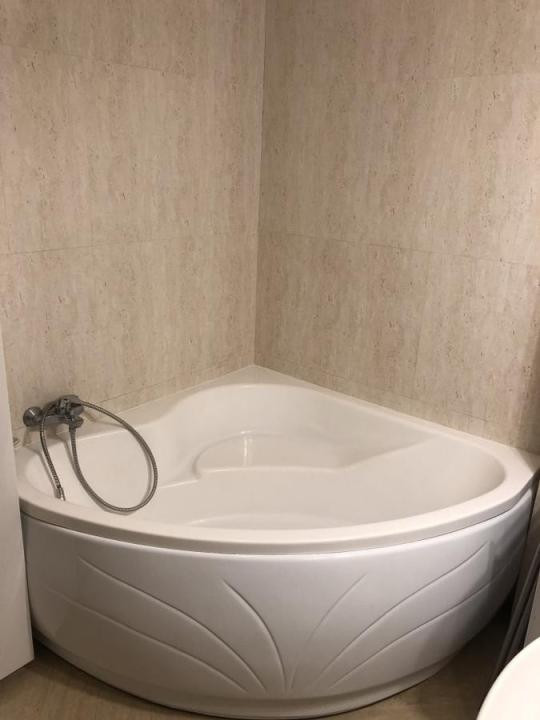 Apartament  de inchiriat cu 2 camere - North Aria Lake View (Herastrau)