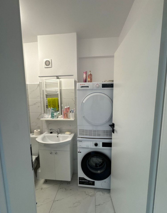 Apartament cu 3 camere - 80mp - zona Pallady