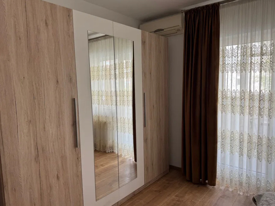 de inchiriat apartament decomandat cu 3 camere  in Vitan 