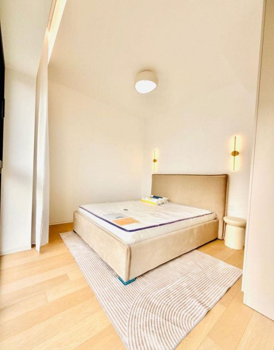 Închiriez apart 2 camere • 51 mp  One Lake Club 