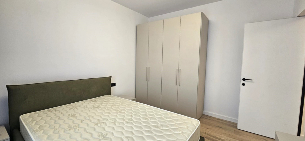 de inchiriat apartament semidecomandat cu 3 camere  in Aviatiei 