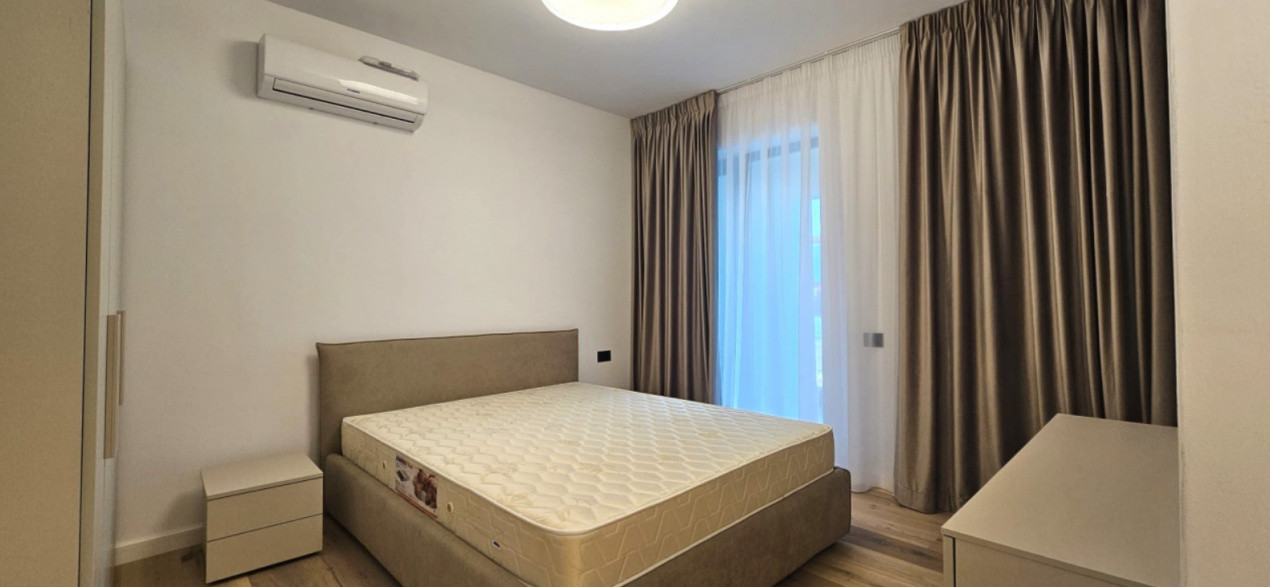 de inchiriat apartament semidecomandat cu 3 camere  in Aviatiei 