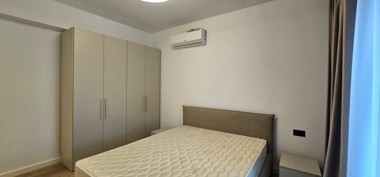 de inchiriat apartament semidecomandat cu 3 camere  in Aviatiei 