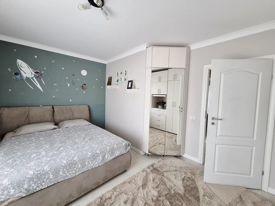 Apartament 3 camere - 2 parcari Dobroesti