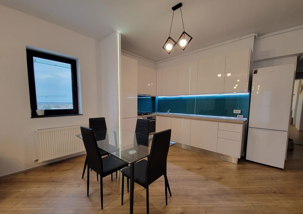 Inchiriere apartament 3 camere, complex 4City Pipera parcare inclusă