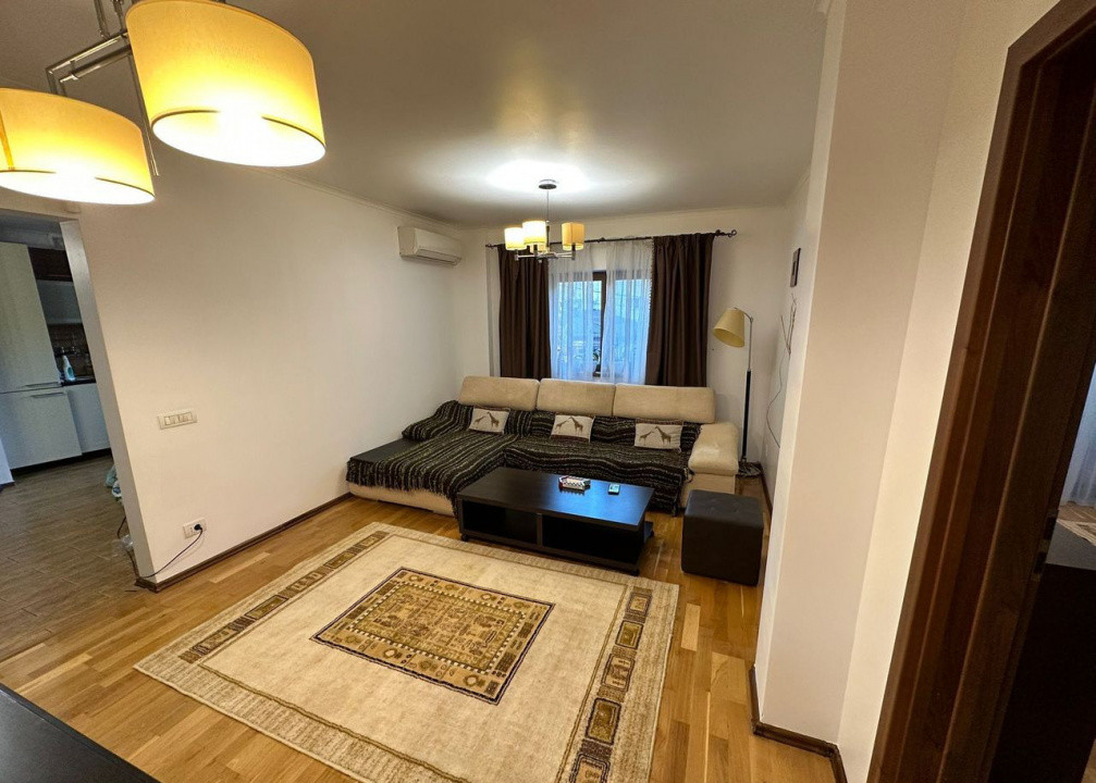 Apartament cu 4 camere, zona Vitan
