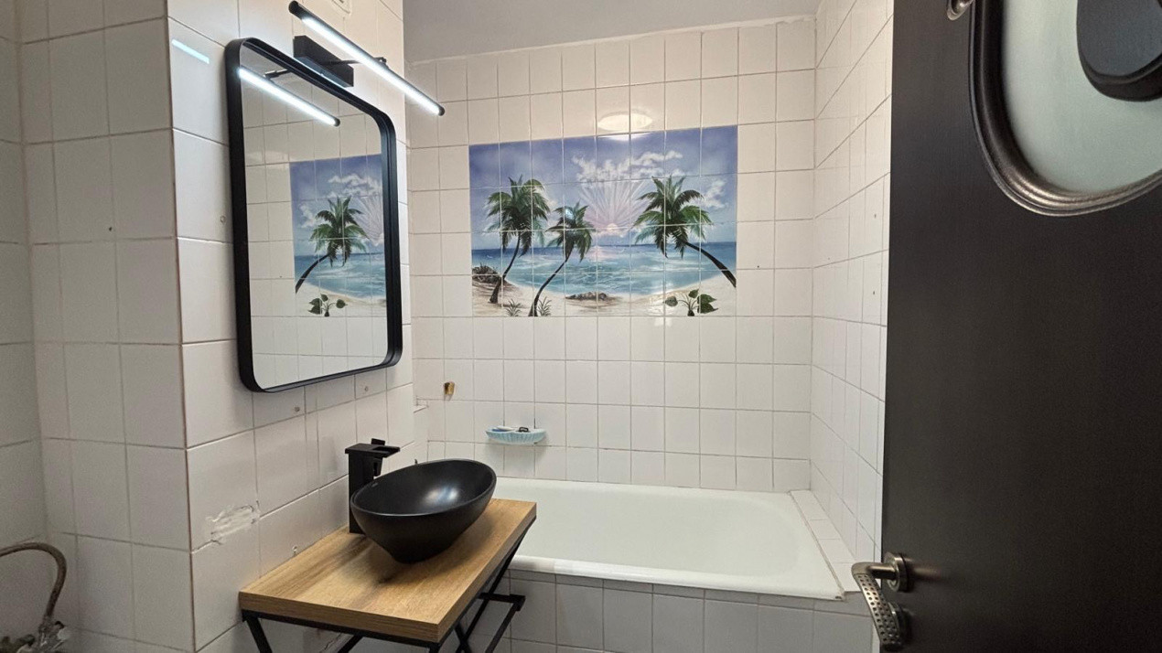 Apartament 3 camere | 200m de metrou